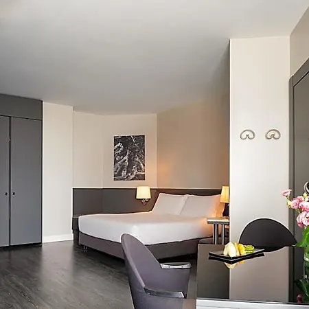 Hotel The Nicolaus Bari
