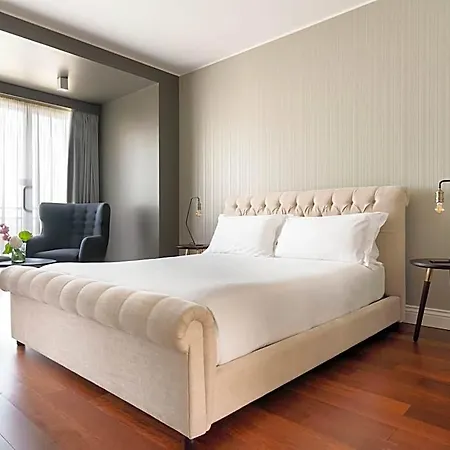 The Nicolaus Hotel Bari