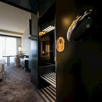 The Nicolaus 4*